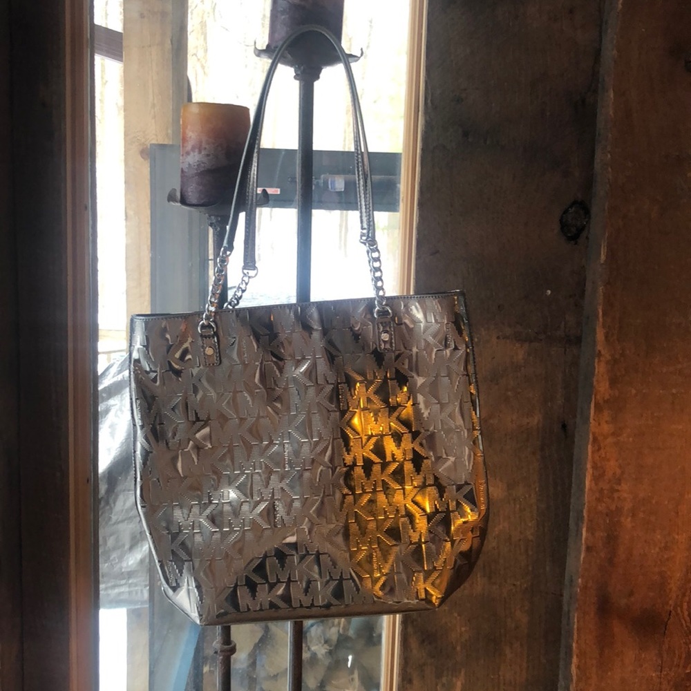 Micheal kors purse